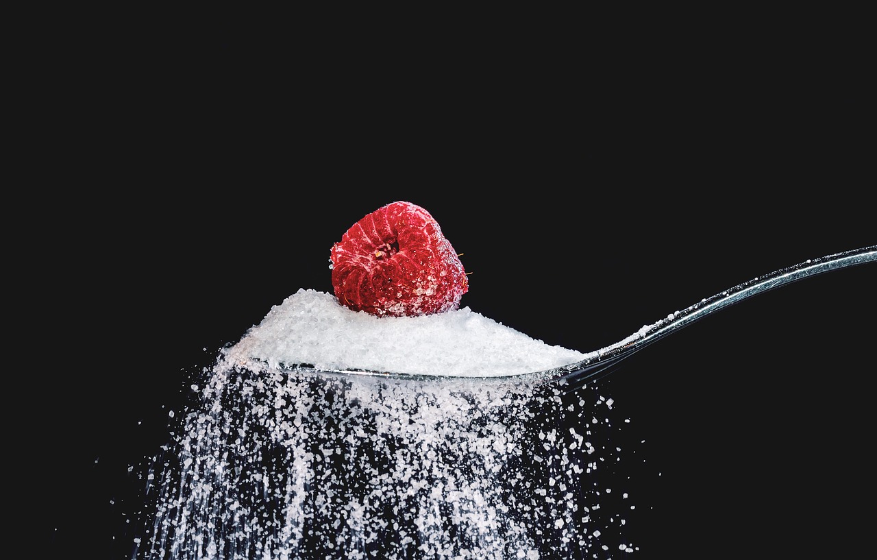 raspberry, sugar, spoon-4599580.jpg